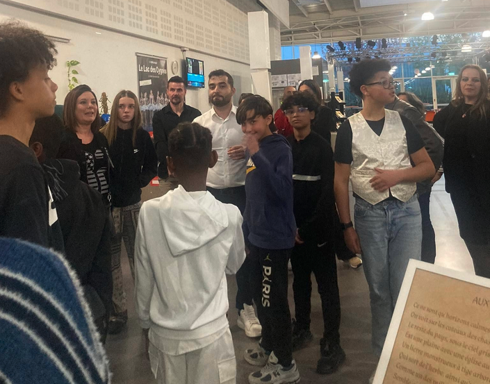 Deux beaux événements à Bondoufle grâce à nos jeunes et un trio d'artistes talentueuses.